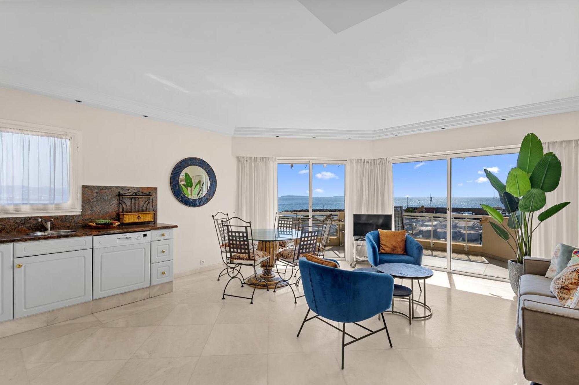 Riviera Beach Hotel Mandelieu エクステリア 写真
